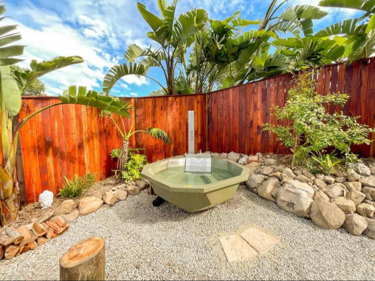 Lodge Adventurer's Escape Hq *