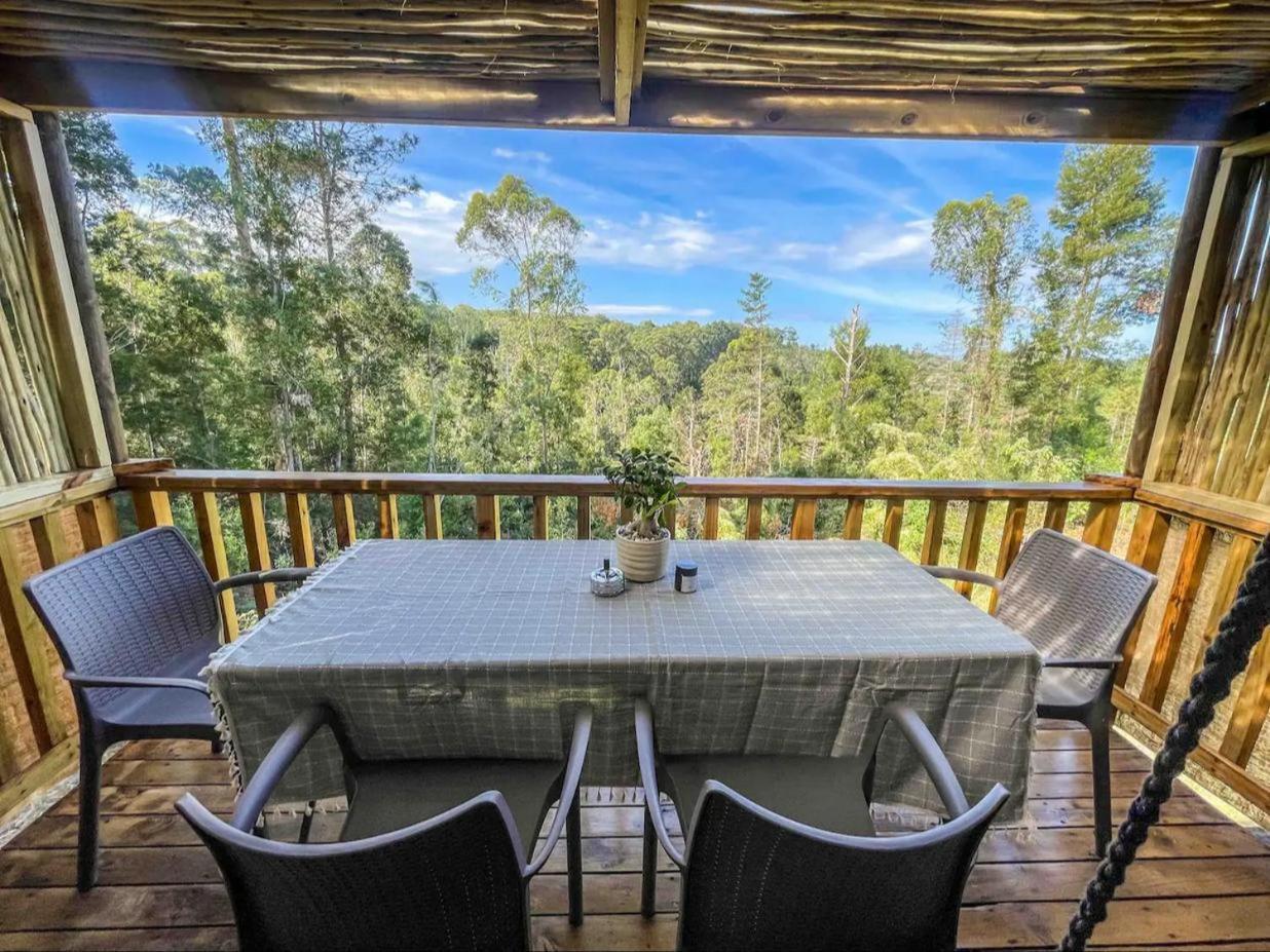Lodge Adventurer's Escape Hq